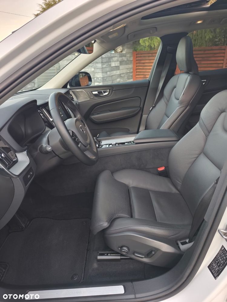 Volvo XC 60 - 8