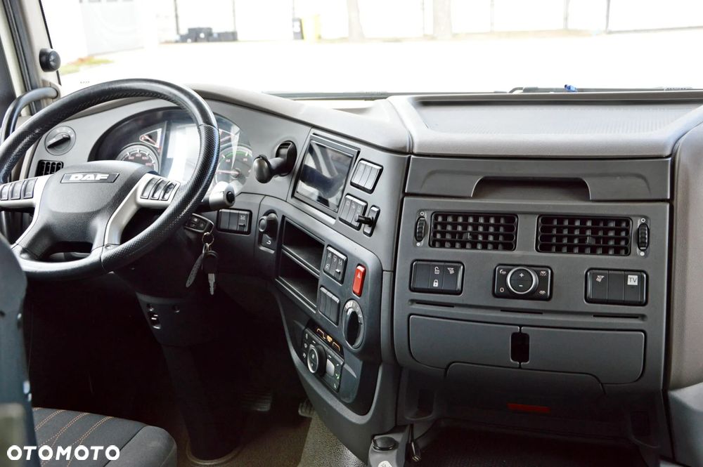DAF XF 480 ZF INTARDER / TV / KLIMA POSTOJOWA / FULL LED / TRĄBY / MIĘDZYOSIE - 28