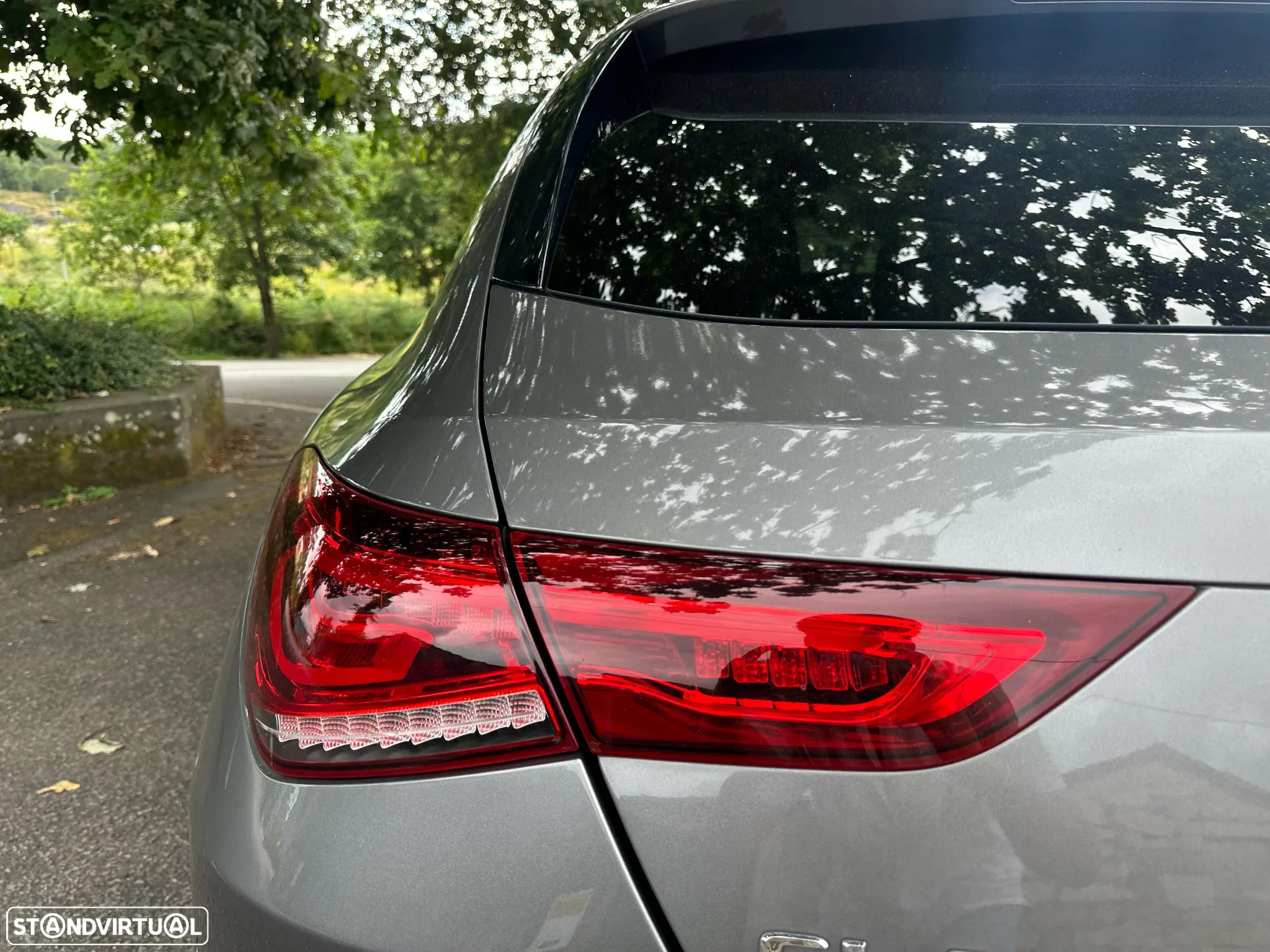 Mercedes-Benz CLA 250 e Shooting Brake AMG Line - 17