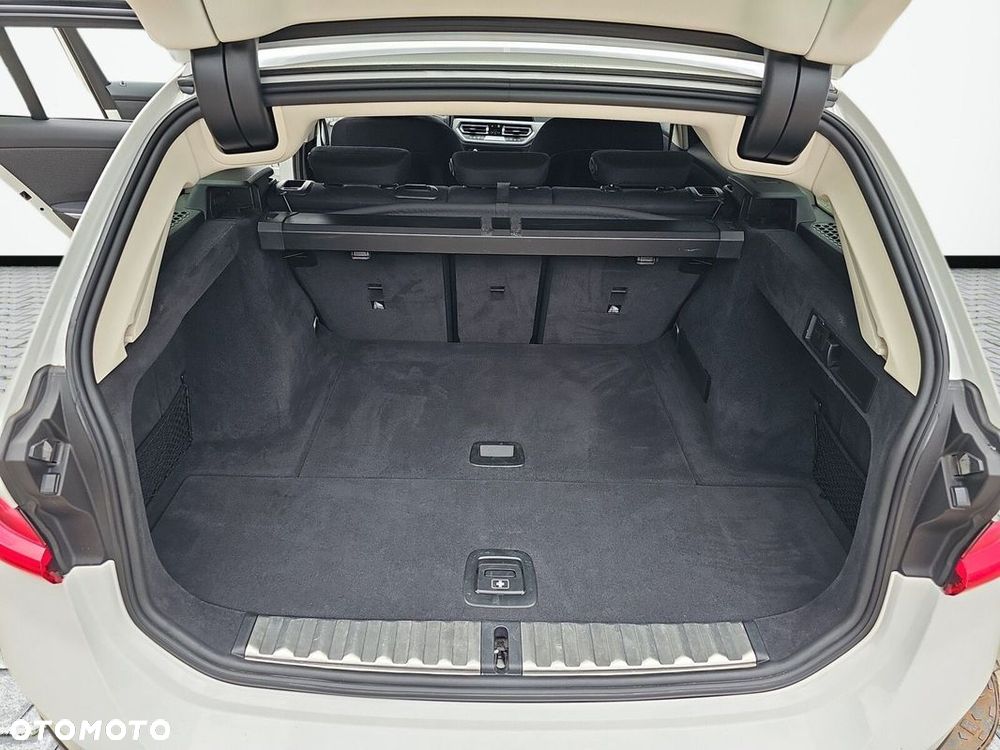 BMW Seria 3 318d Advantage - 34