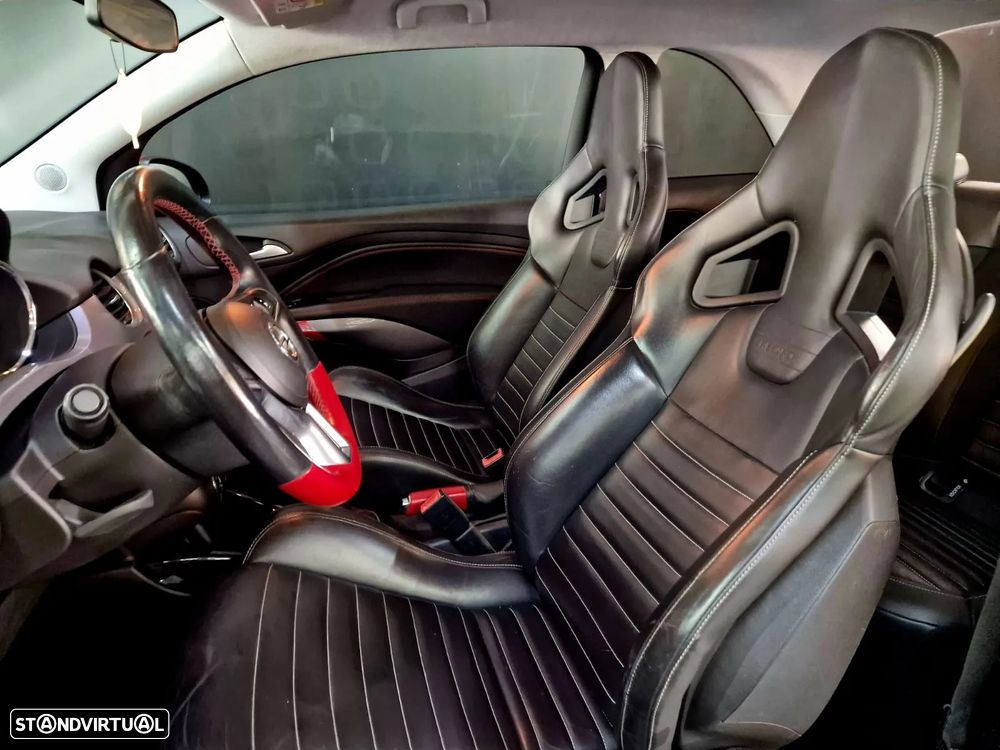 Opel Adam 1.4 Turbo Rocks S - 11