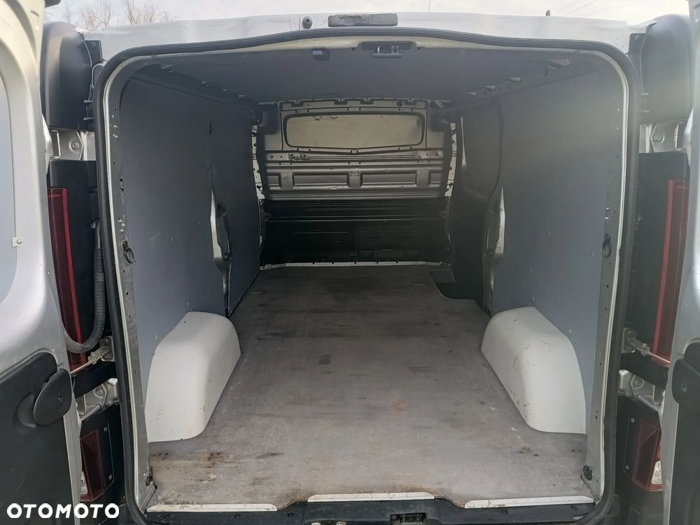 Opel Vivaro LONG L2H1 1.6 diesel 125kM 2018 rok SUPER STAN, ORGINALNY NISKI PRZEBIEG, NIE WYMAGA WKŁADU FINANSOWEGO!!! - 7