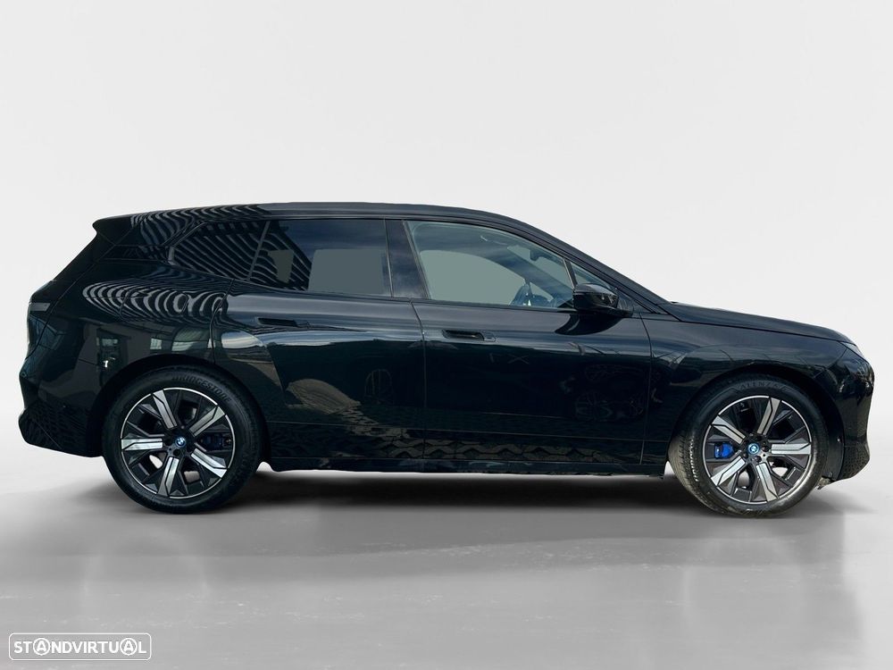 BMW iX xDrive 40 Pack Desportivo - 6