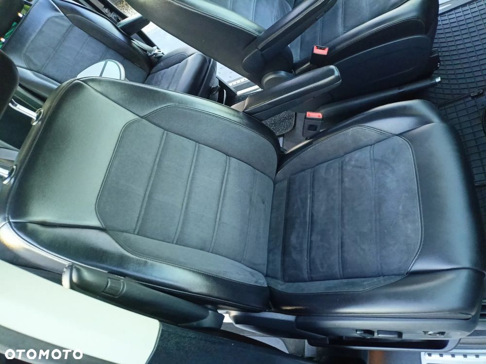 Volkswagen Multivan 2.0 BiTDI L1 70 Years Bulli 4Motion DSG - 33