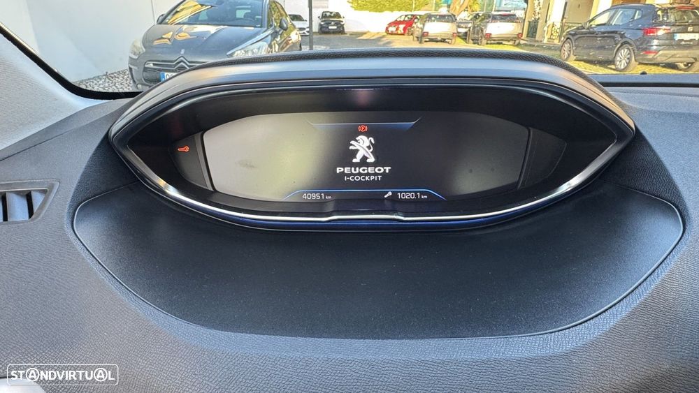 Peugeot 3008 1.2 PureTech Allure Pack - 14