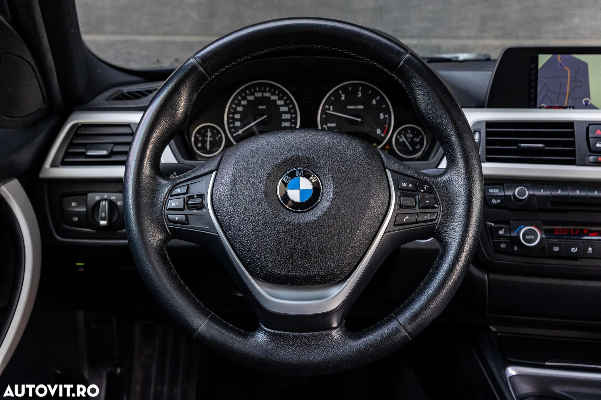 BMW Seria 3 - 21
