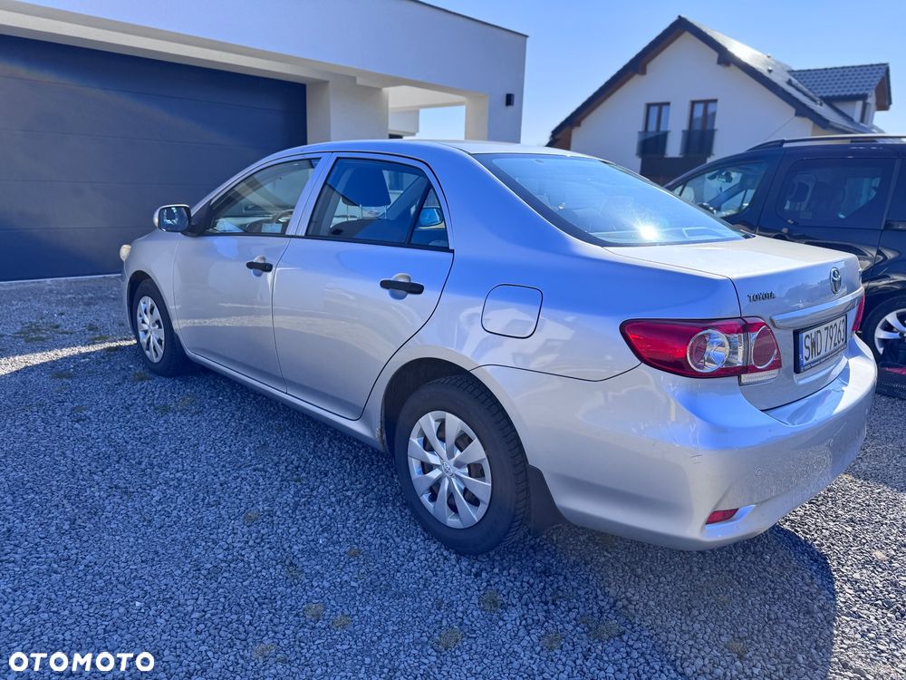 Toyota Corolla - 3