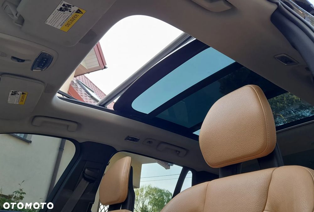 Volvo XC 90 T6 AWD Momentum 7os - 25