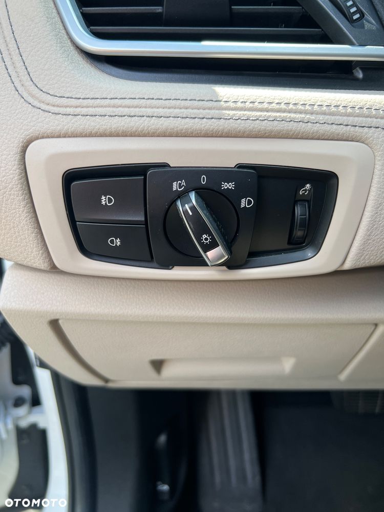 BMW Seria 2 225i xDrive Luxury Line - 12