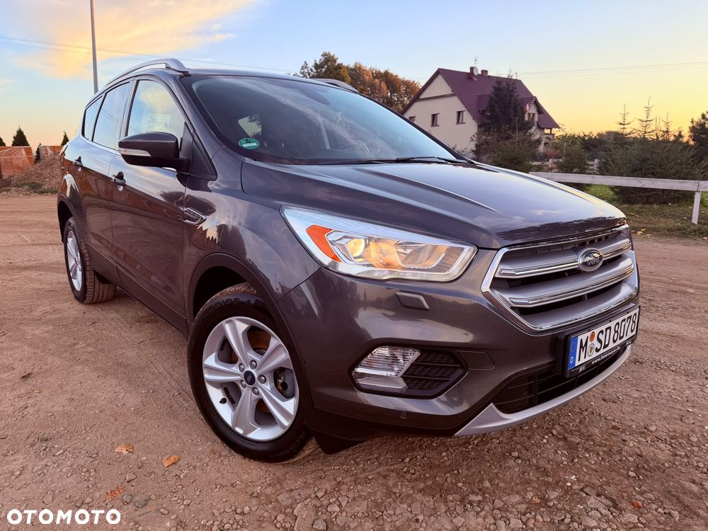 Ford Kuga - 40