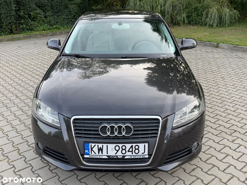 Audi A3 Sportback 1.6 Ambiente - 9