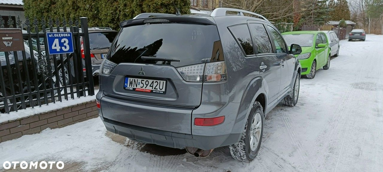 Mitsubishi Outlander 2.4 4WD CVT Instyle - 7