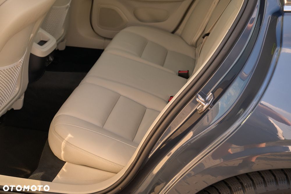 Volvo V60 D4 Geartronic Inscription - 4