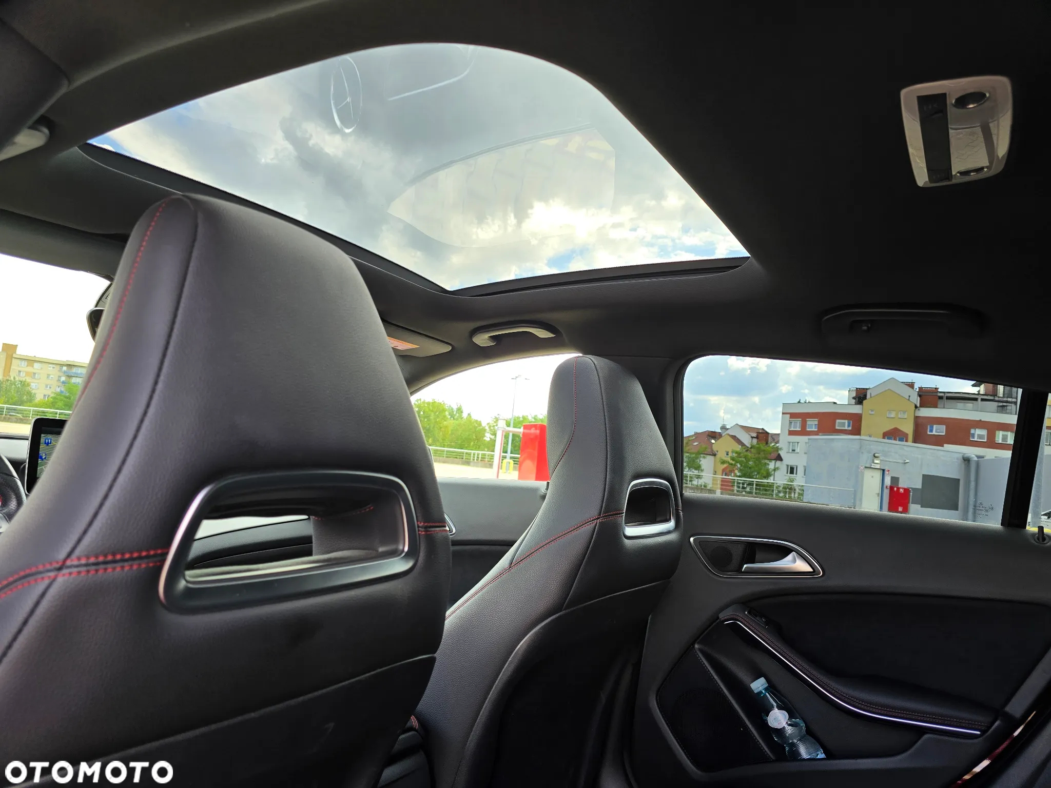 Mercedes-Benz CLA 180 7G-DCT AMG Line - 30