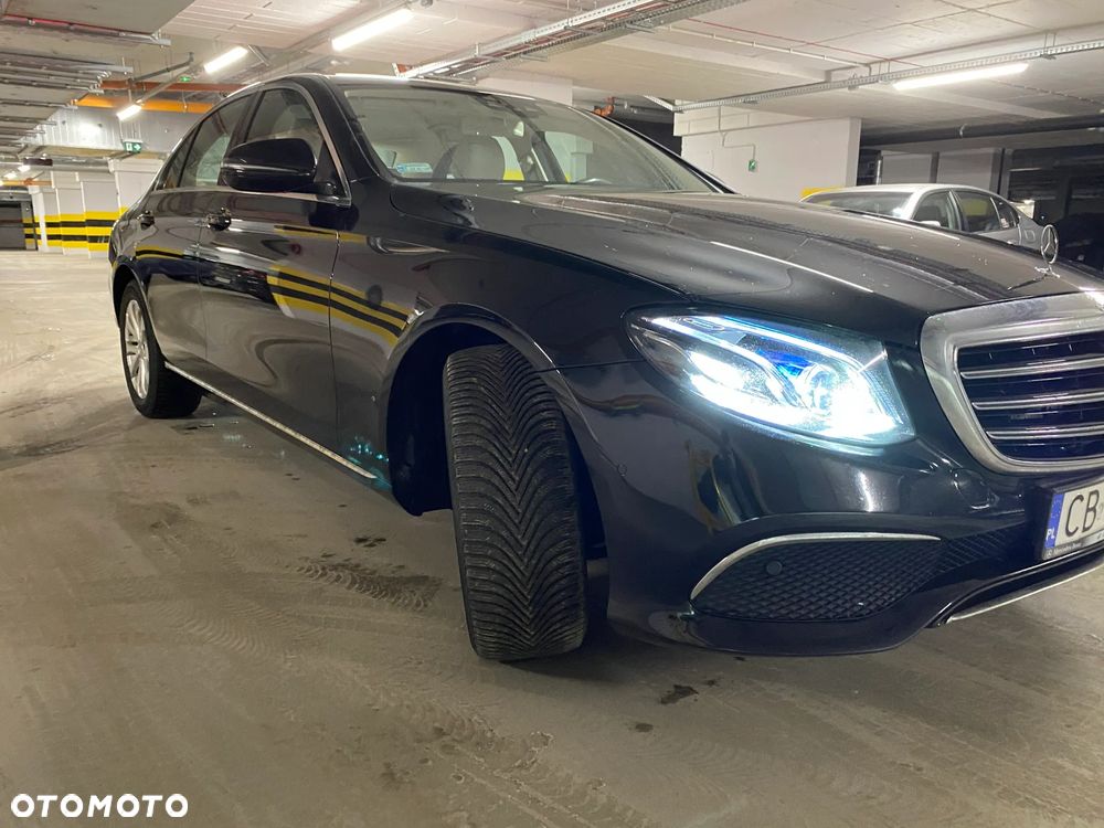 Mercedes-Benz Klasa E 200 4-Matic 9G-TRONIC - 12