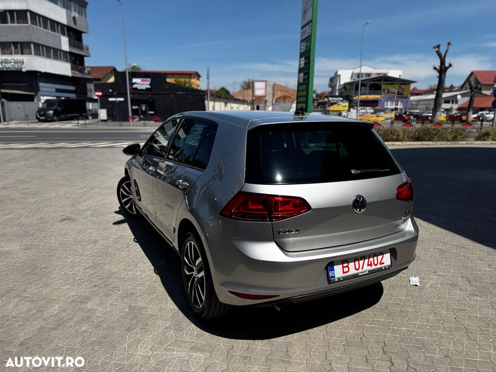 Volkswagen Golf 1.2 TSI BlueMotion Technology Allstar - 8