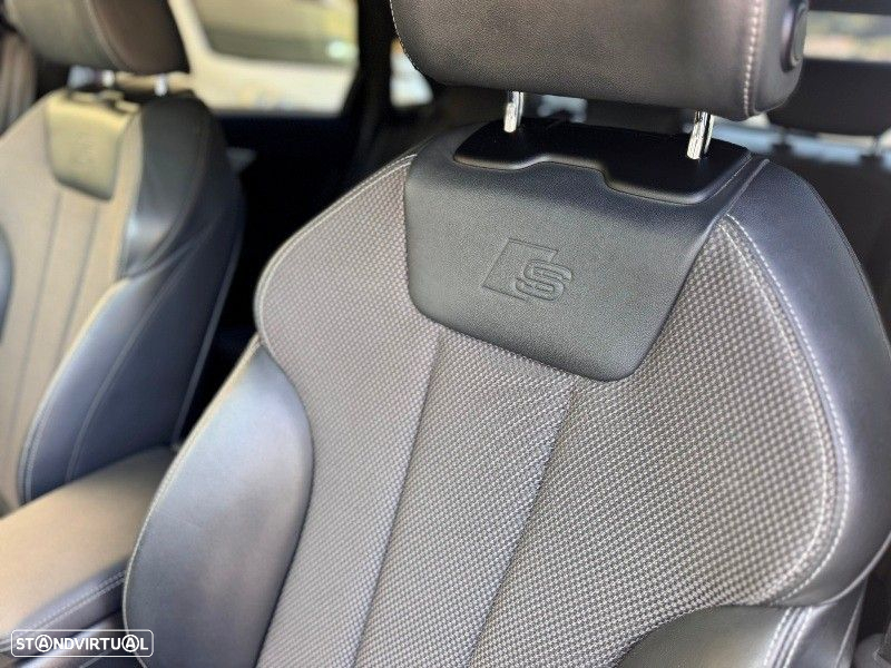 Audi A4 35 TDI S line S tronic - 44