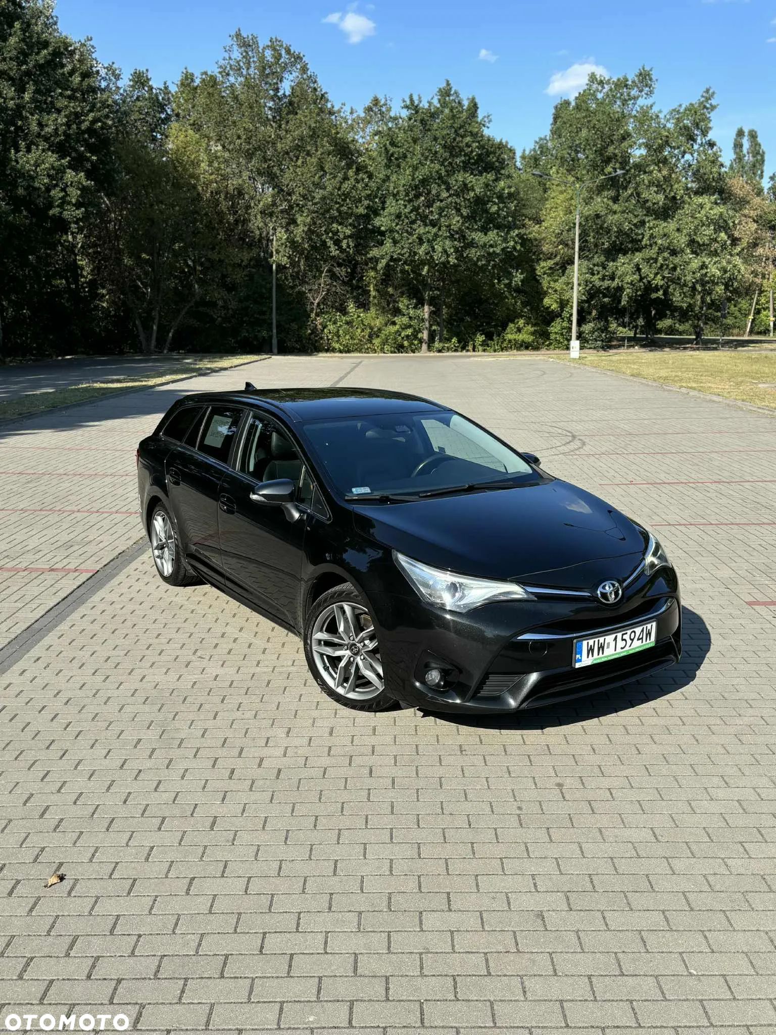 Toyota Avensis 2.0 D-4D Prestige - 1