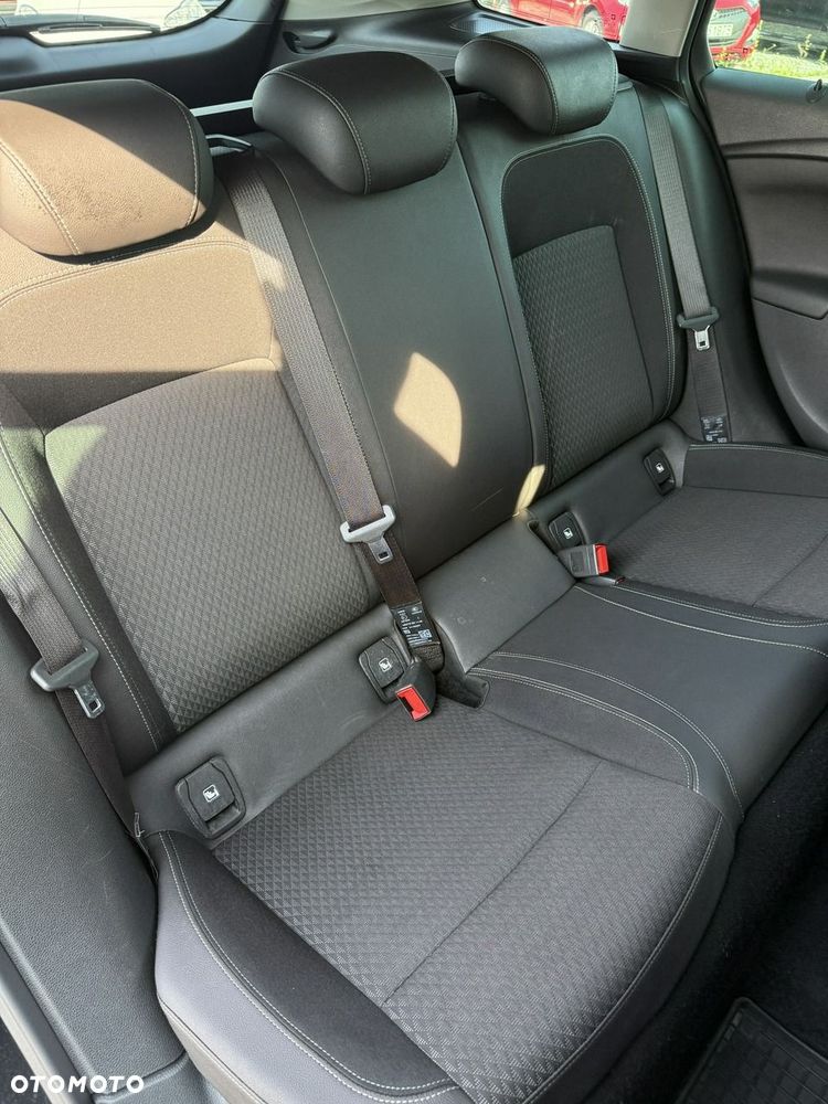 Opel Astra 1.4 T GPF Elite S&S - 24