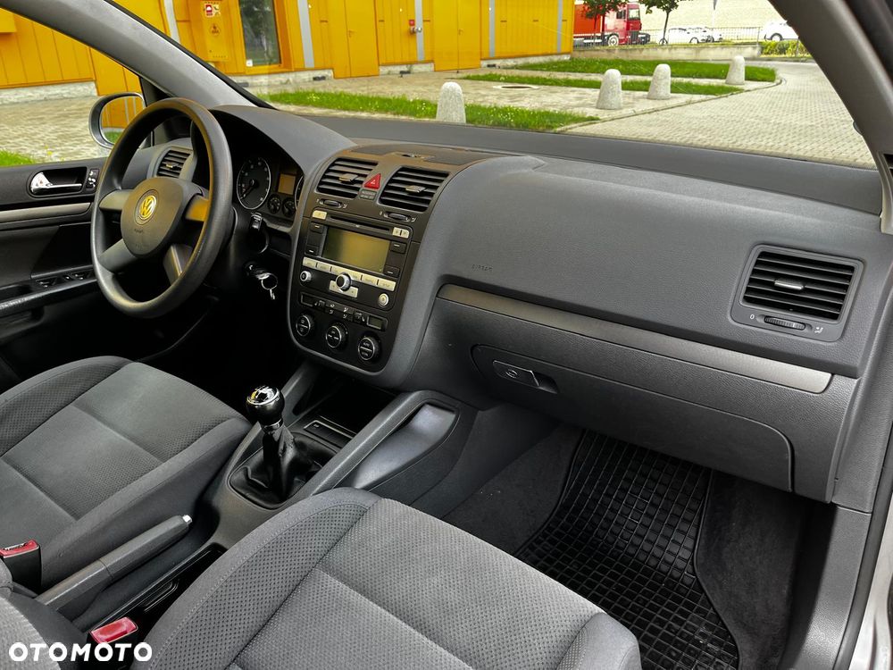 Volkswagen Golf - 10