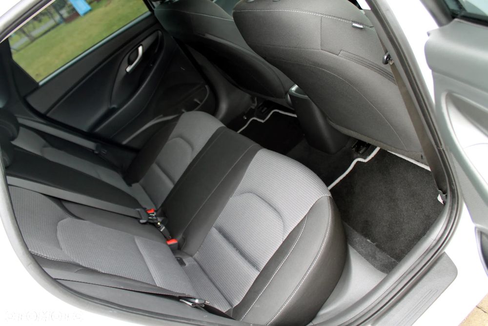 Hyundai i30 blue 1.4 Classic Navigation - 14