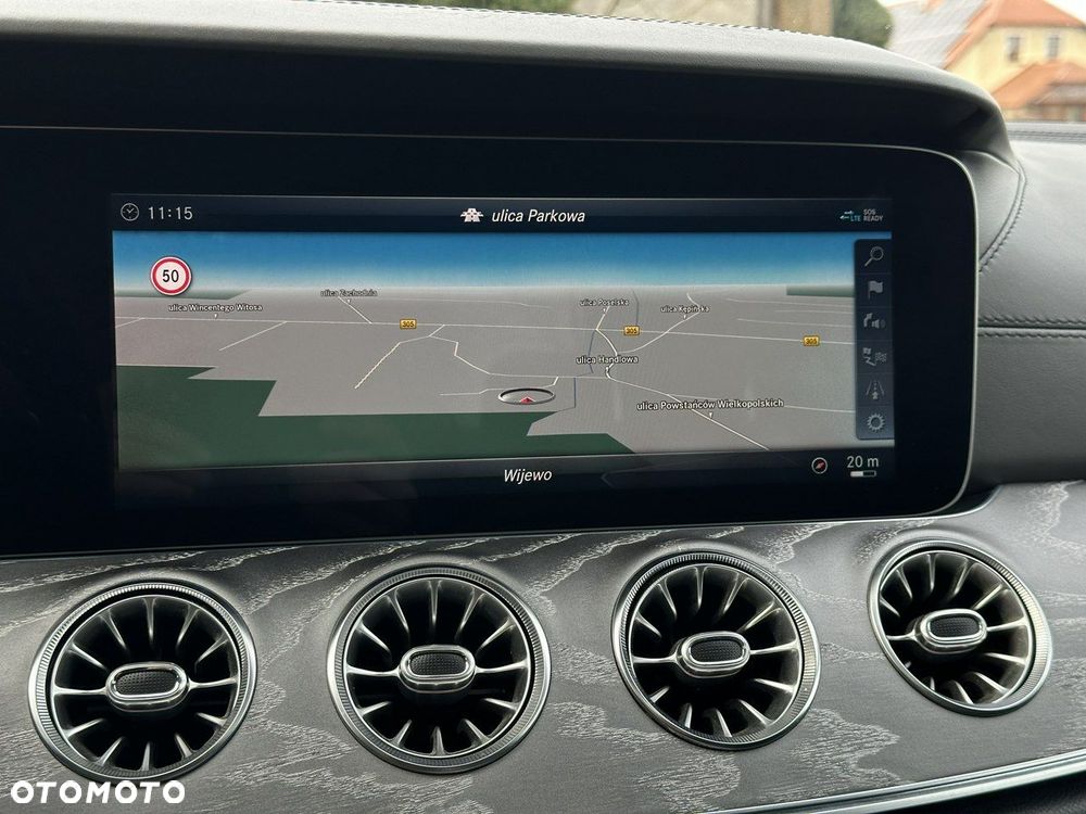 Mercedes-Benz CLS - 23