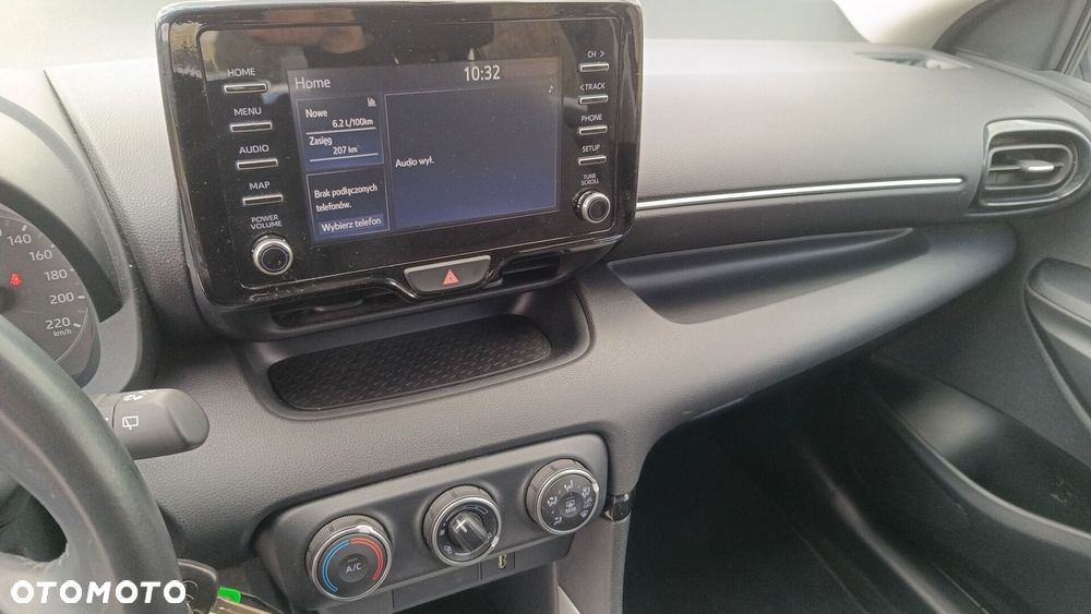 Toyota Yaris 1.5 Comfort - 18