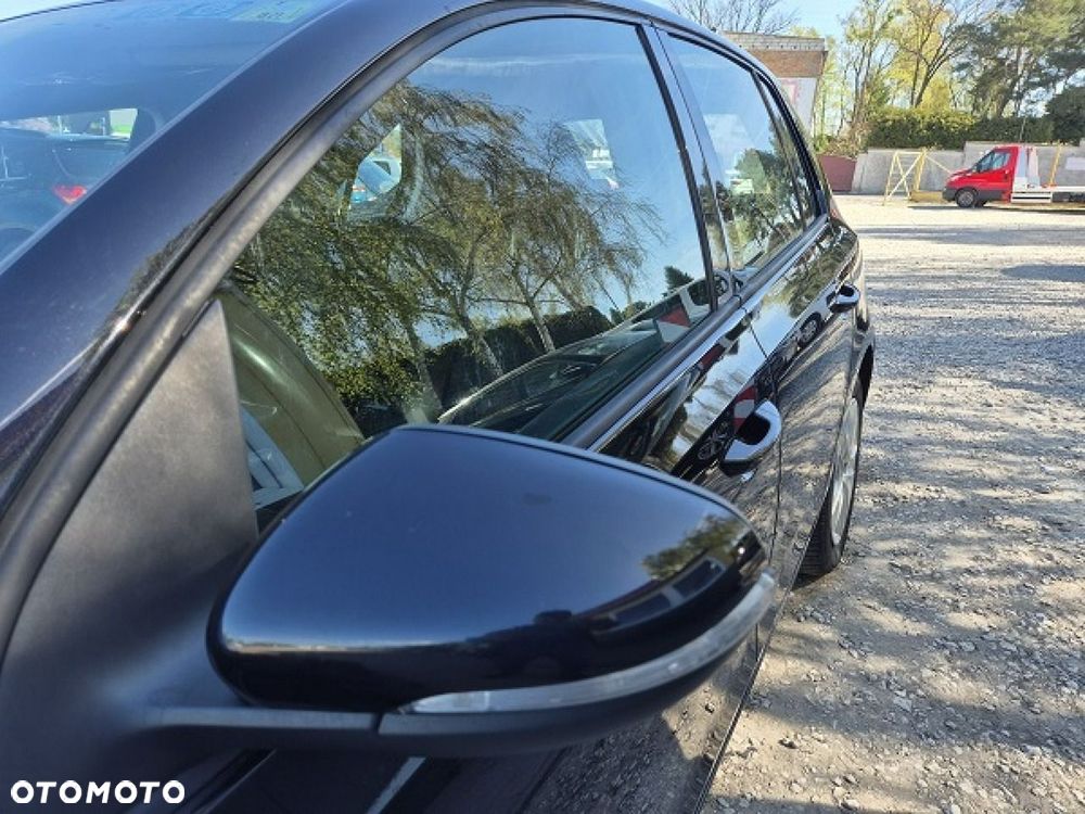 Volkswagen Golf - 9
