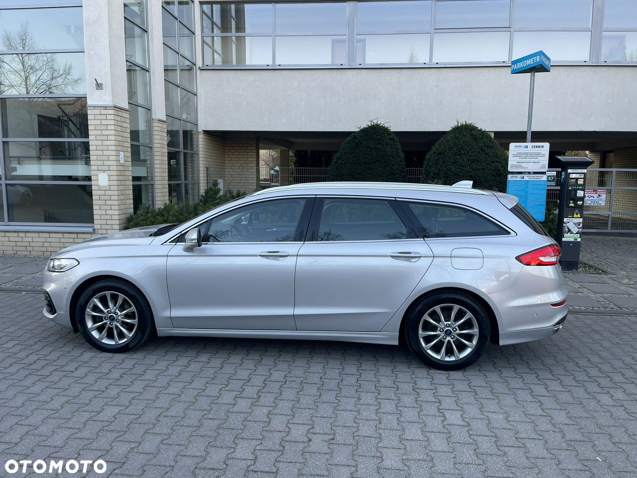 Ford Mondeo - 12