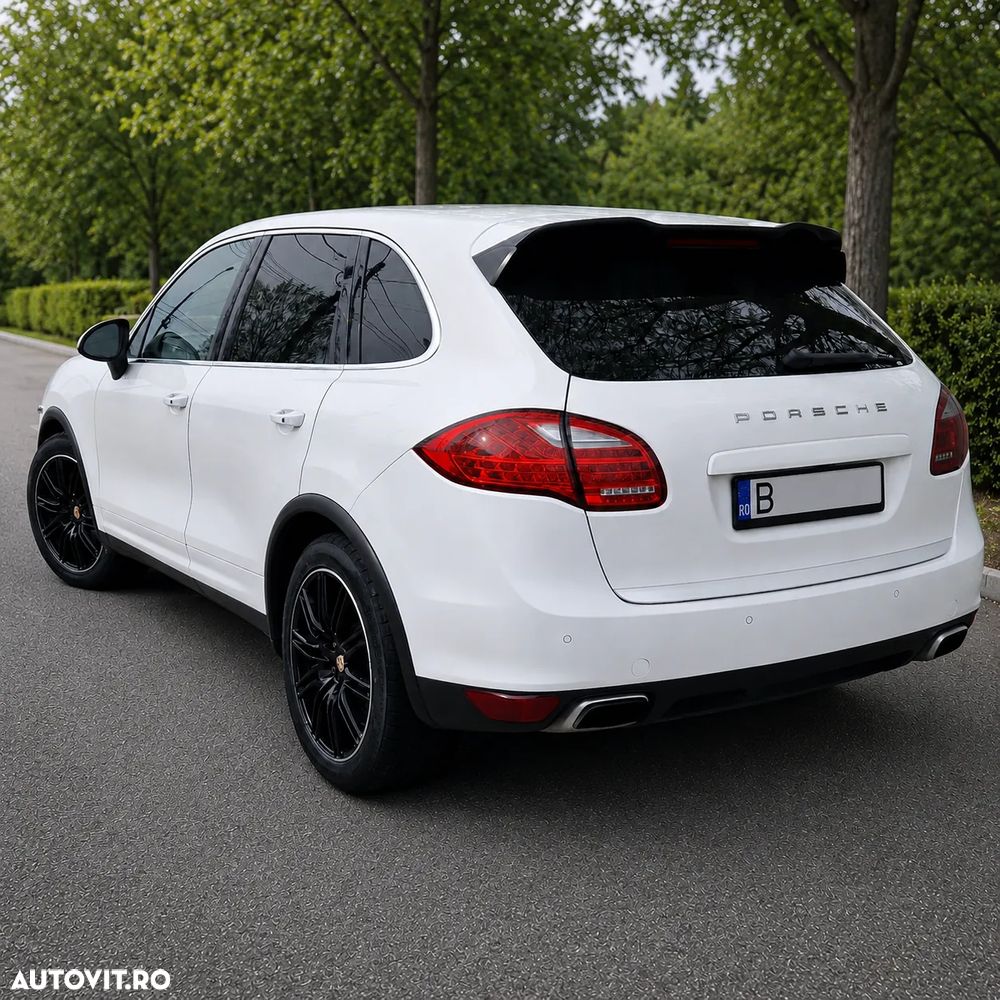 Porsche Cayenne - 9