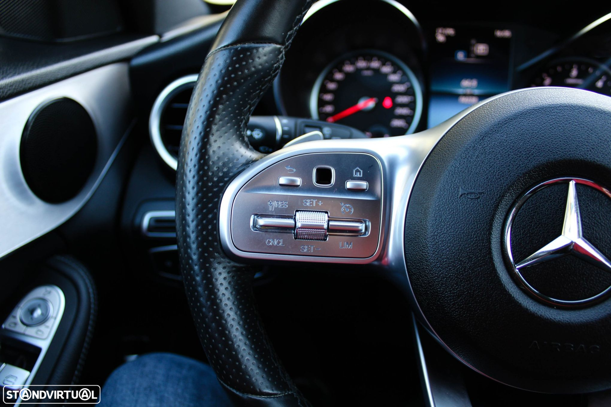 Mercedes-Benz C 220 d AMG Line - 36