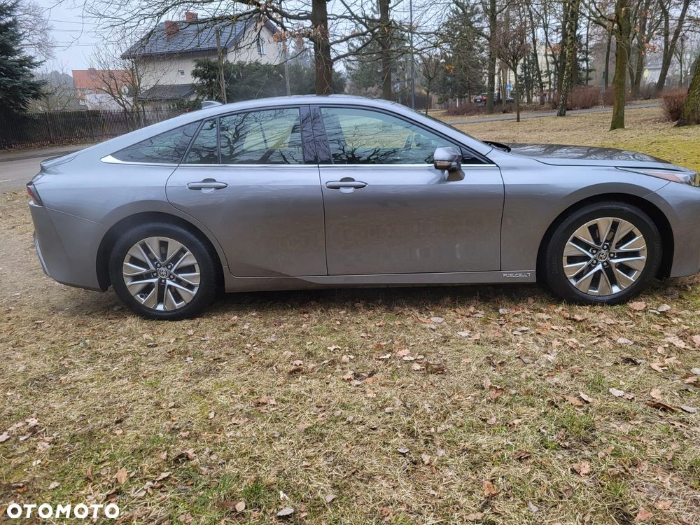 Toyota Mirai Advanced - 7