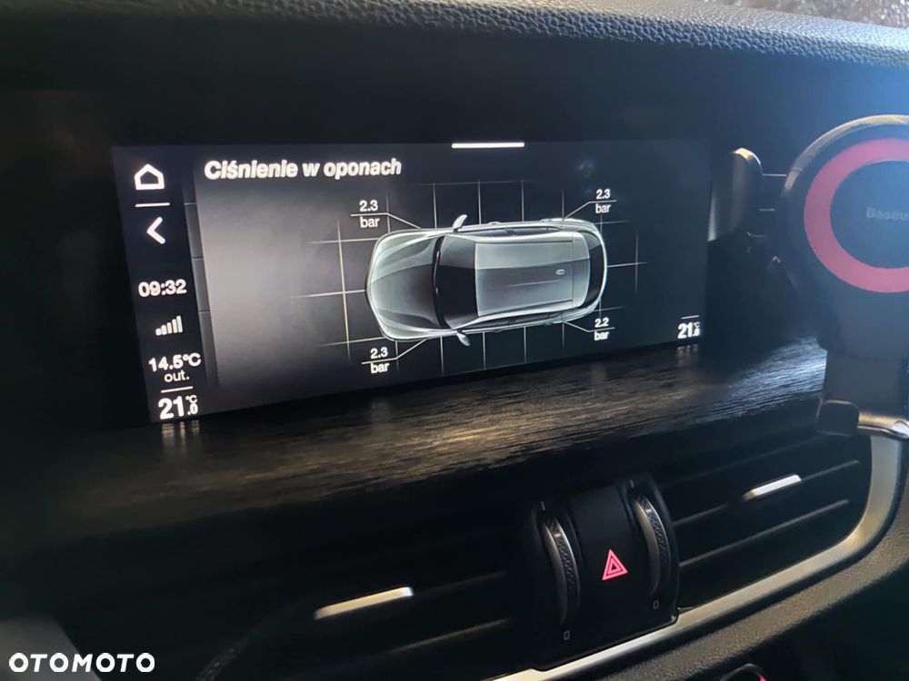 Alfa Romeo Stelvio - 31