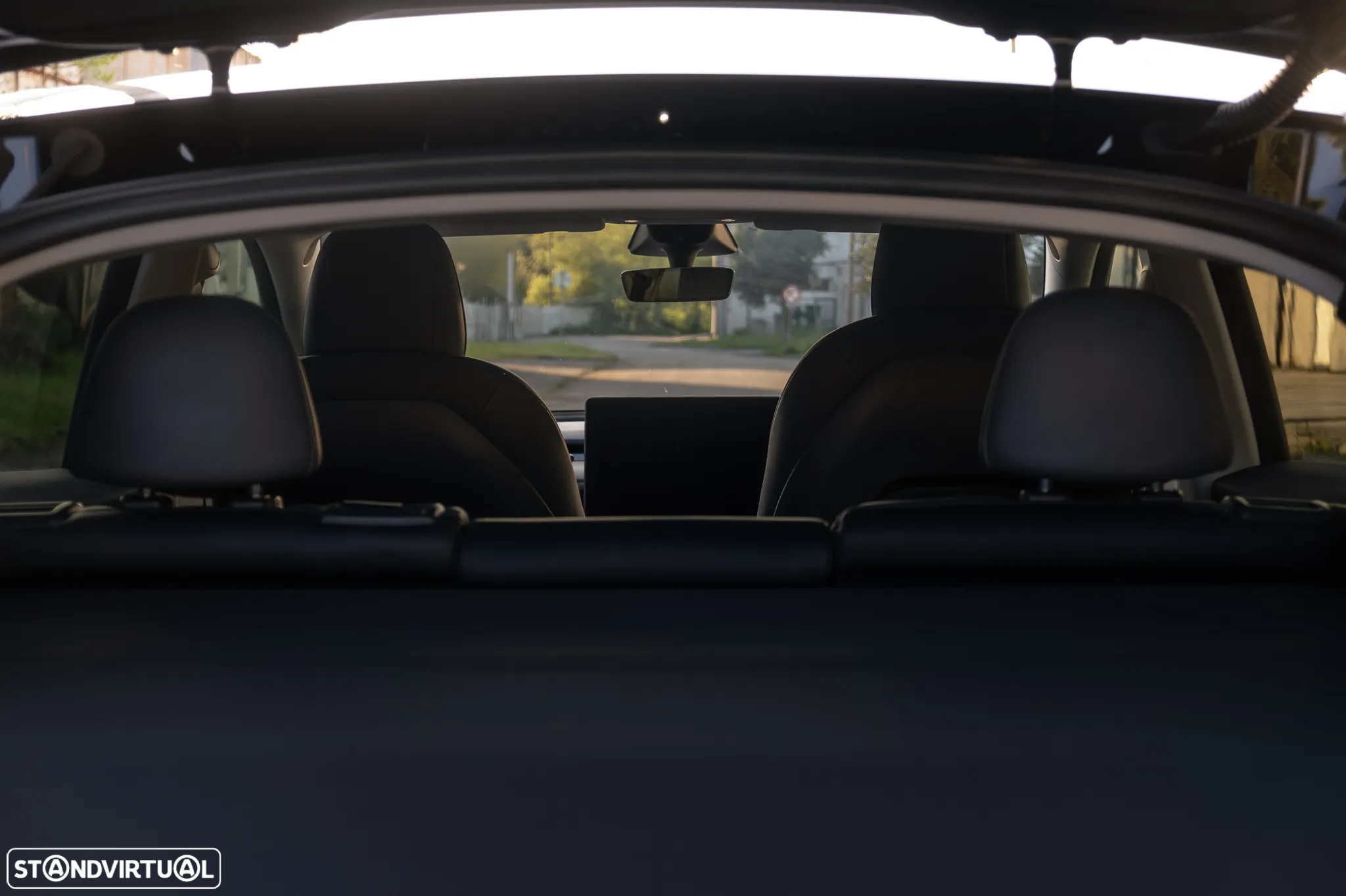 Tesla Model Y Long Range Tração Integral - 16