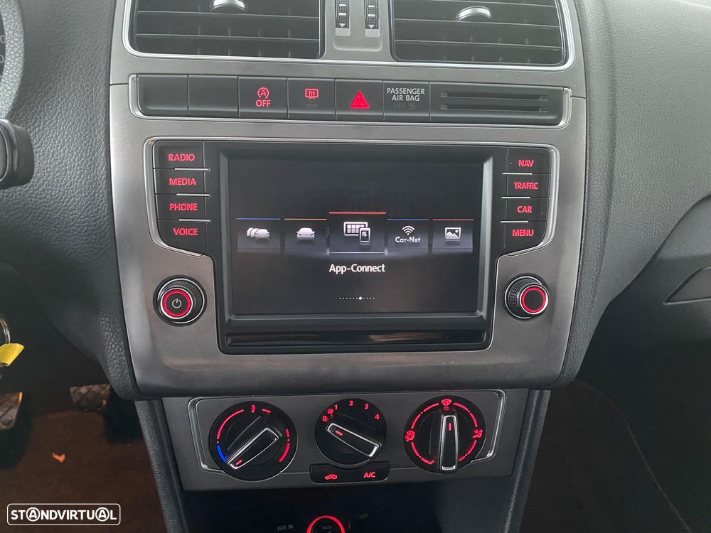 VW Polo 1.0 Confortline Nav - 13