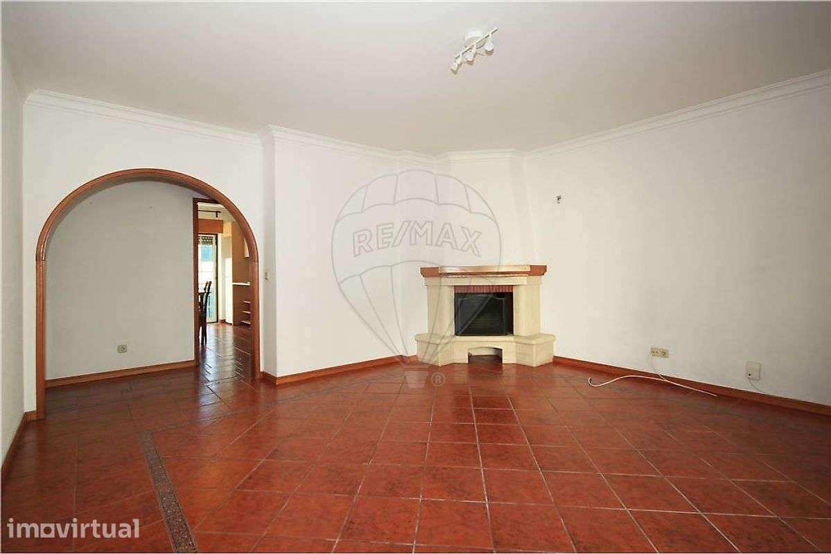 Apartamento T2 para arrendamento - Grande imagem: 2/13
