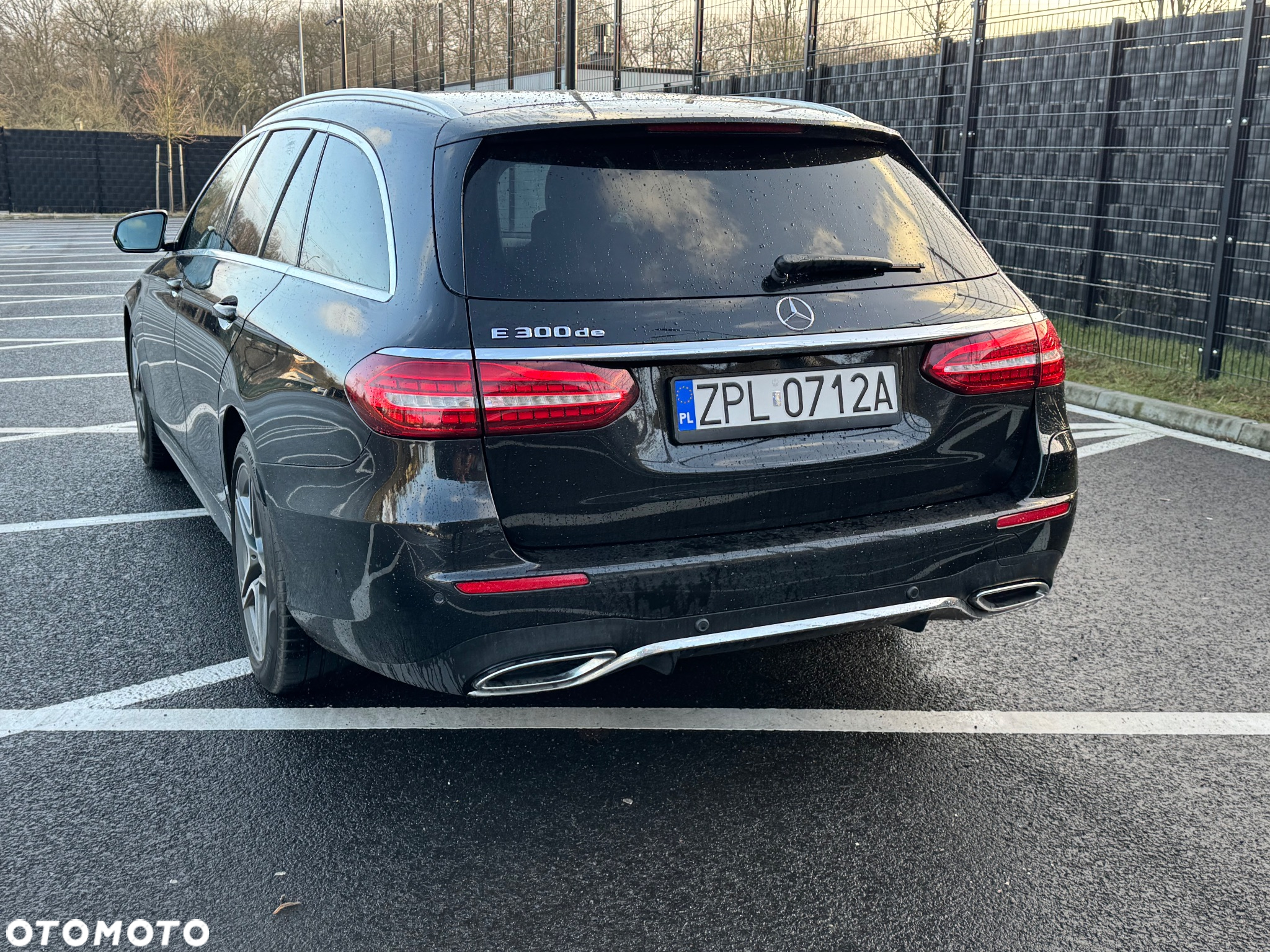 Mercedes-Benz Klasa E 220 d 4Matic T 9G-TRONIC AMG Line - 9