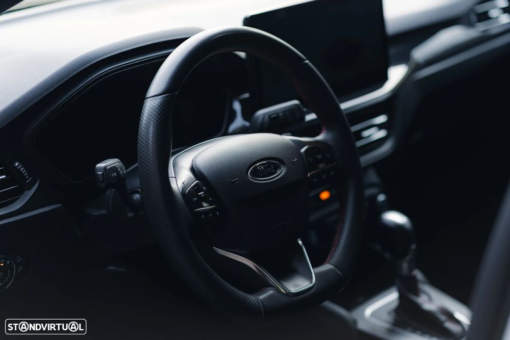 Ford Focus 1.0 EcoBoost Hybrid Aut. ST-LINE - 16