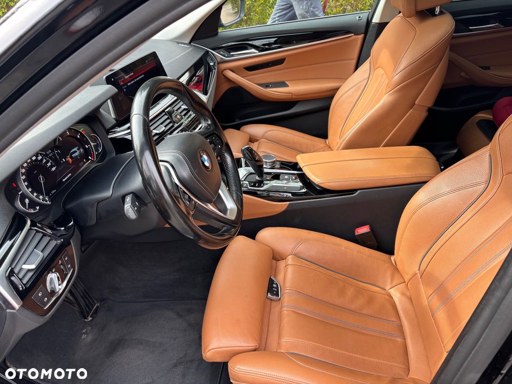 BMW Seria 5 520d - 10