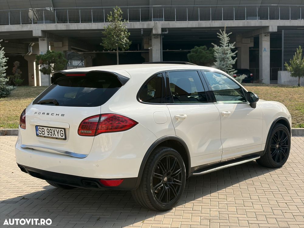 Porsche Cayenne Platinum Edition - 4