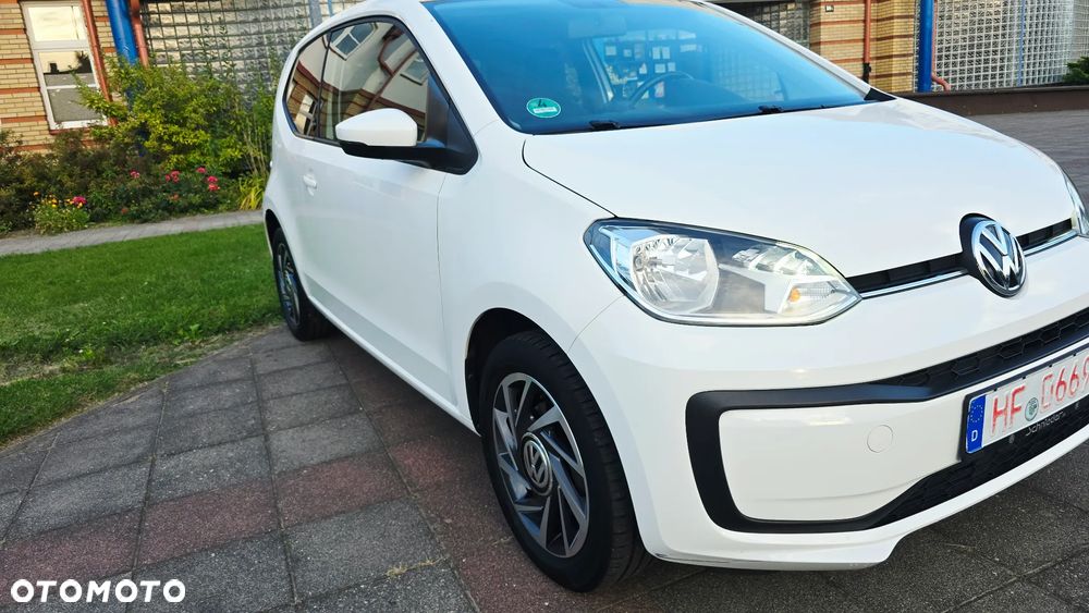Volkswagen up! sound - 19