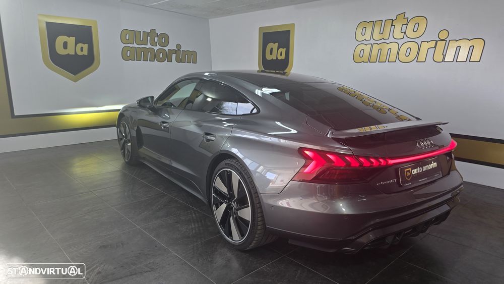 Audi e-tron GT quattro - 10