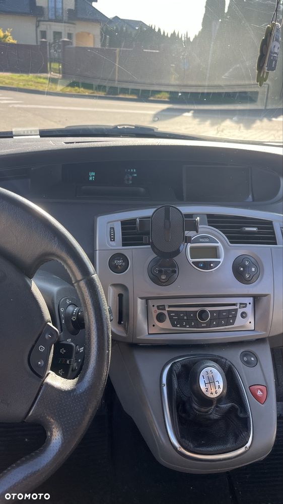 Renault Scenic - 8