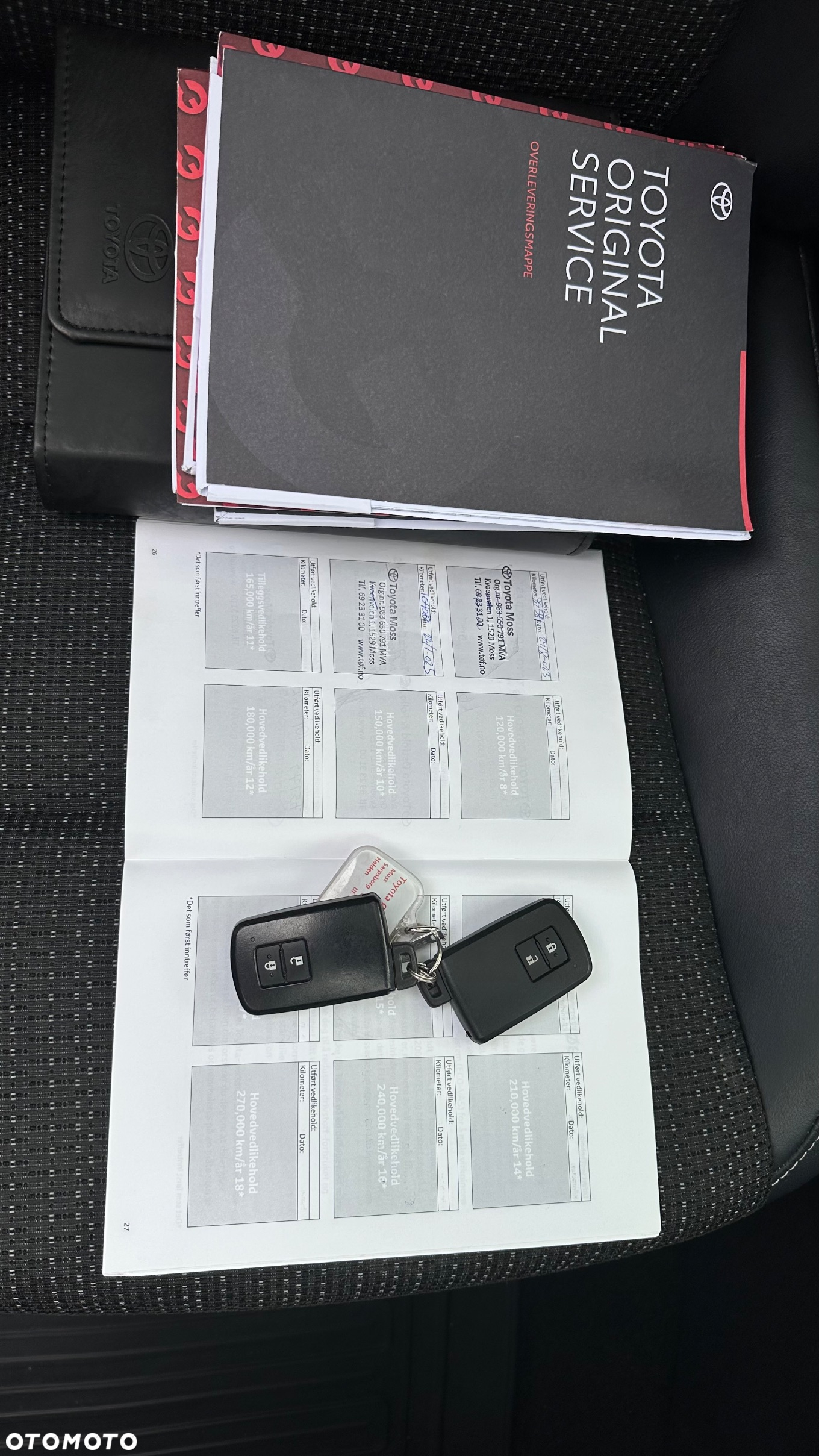 Toyota Auris 1.8 HSD Luna - 27