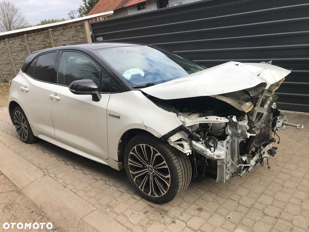 Toyota Corolla 2.0 Hybrid Executive - 5