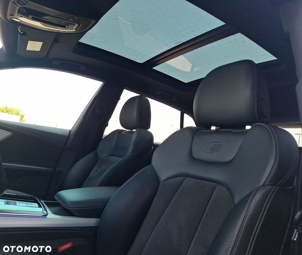 Audi SQ8 - 32