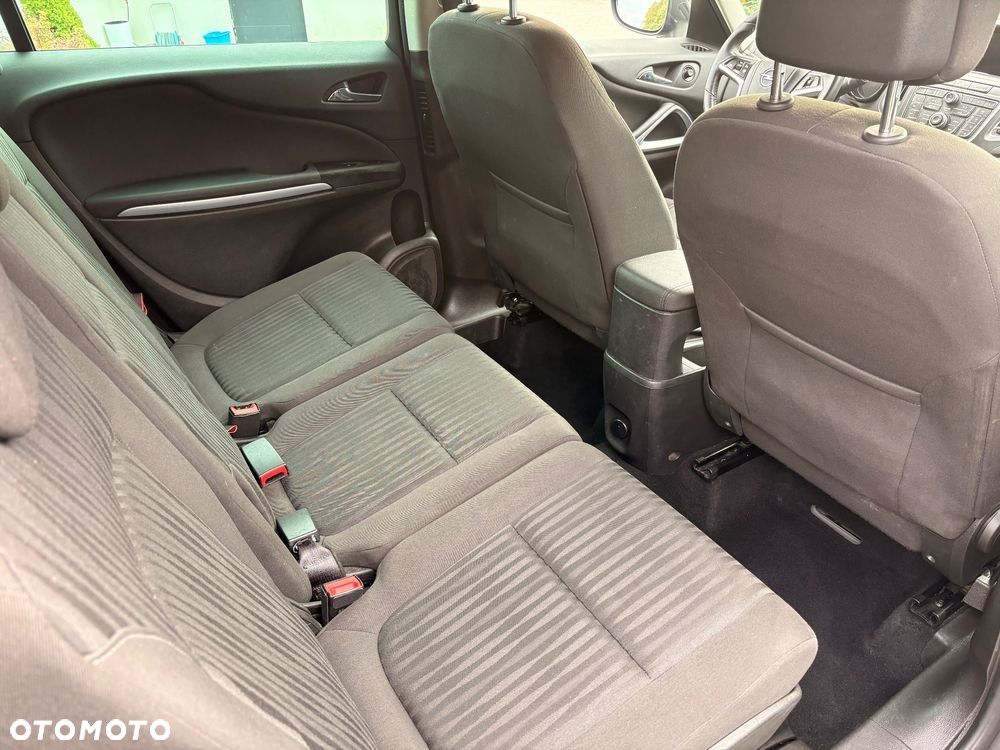 Opel Zafira - 27