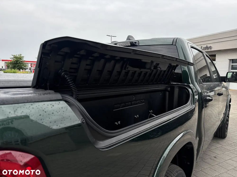 RAM 1500 5.7 Crew Cab Limited - 10