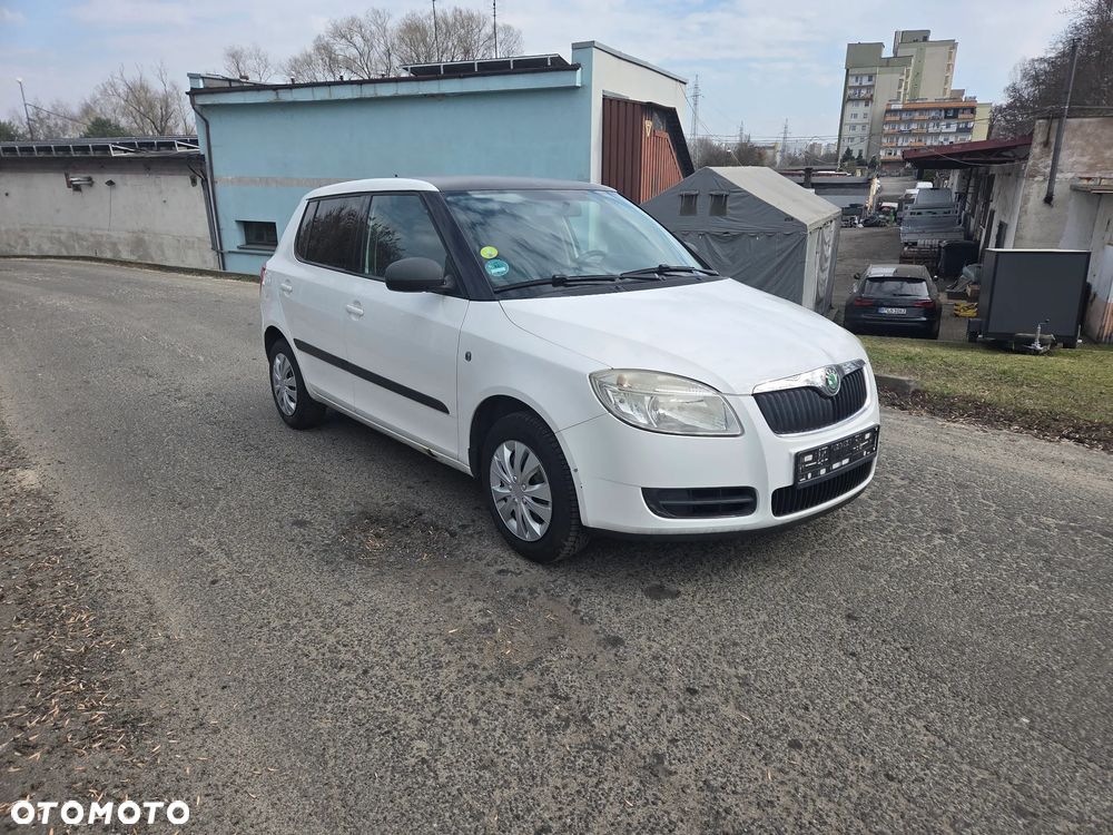 Skoda Fabia 1.2 HTP SPECIAL - 2