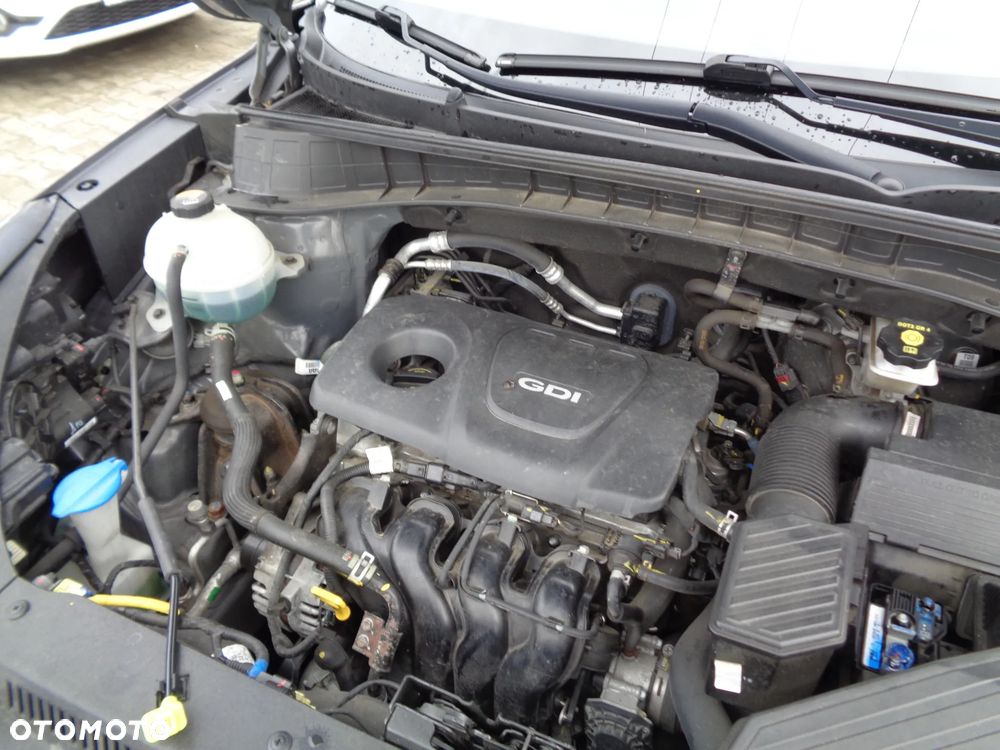 Hyundai Tucson 1.6 GDI BlueDrive Comfort 2WD - 25
